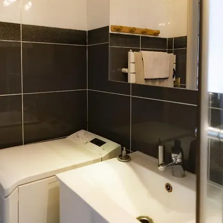 Appartamento Hostnfly - Wonderful Apt At The Foot Of Buttes-chaumont Parigi